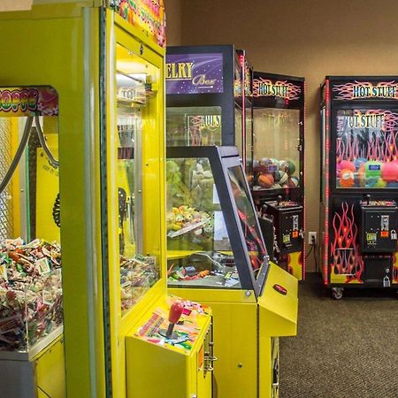 Comfort Inn & Suites Wadsworth Экстерьер фото