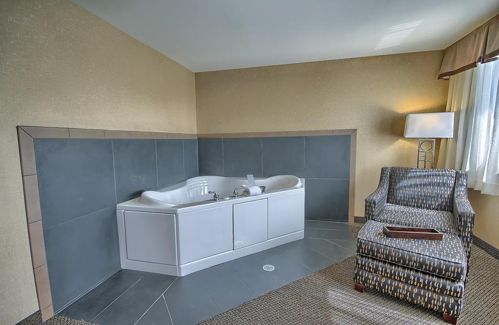 Comfort Inn & Suites Wadsworth Экстерьер фото
