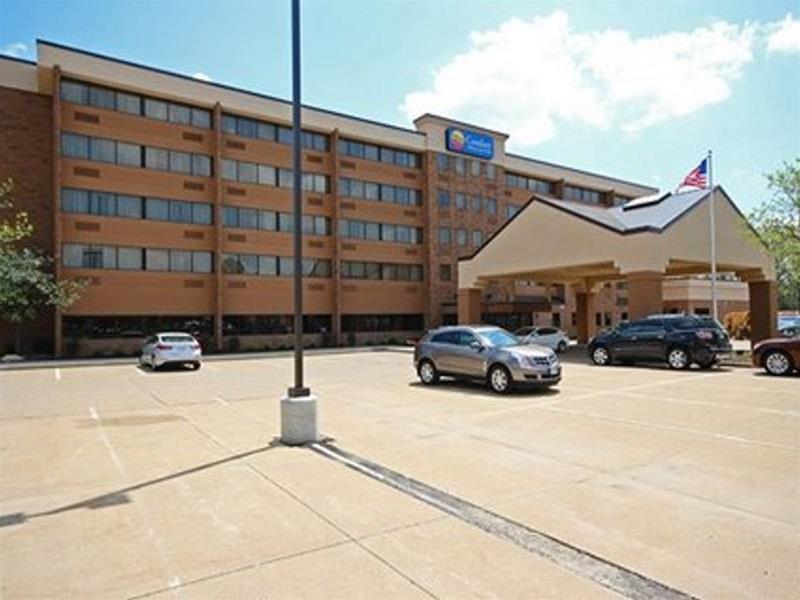 Comfort Inn & Suites Wadsworth Экстерьер фото