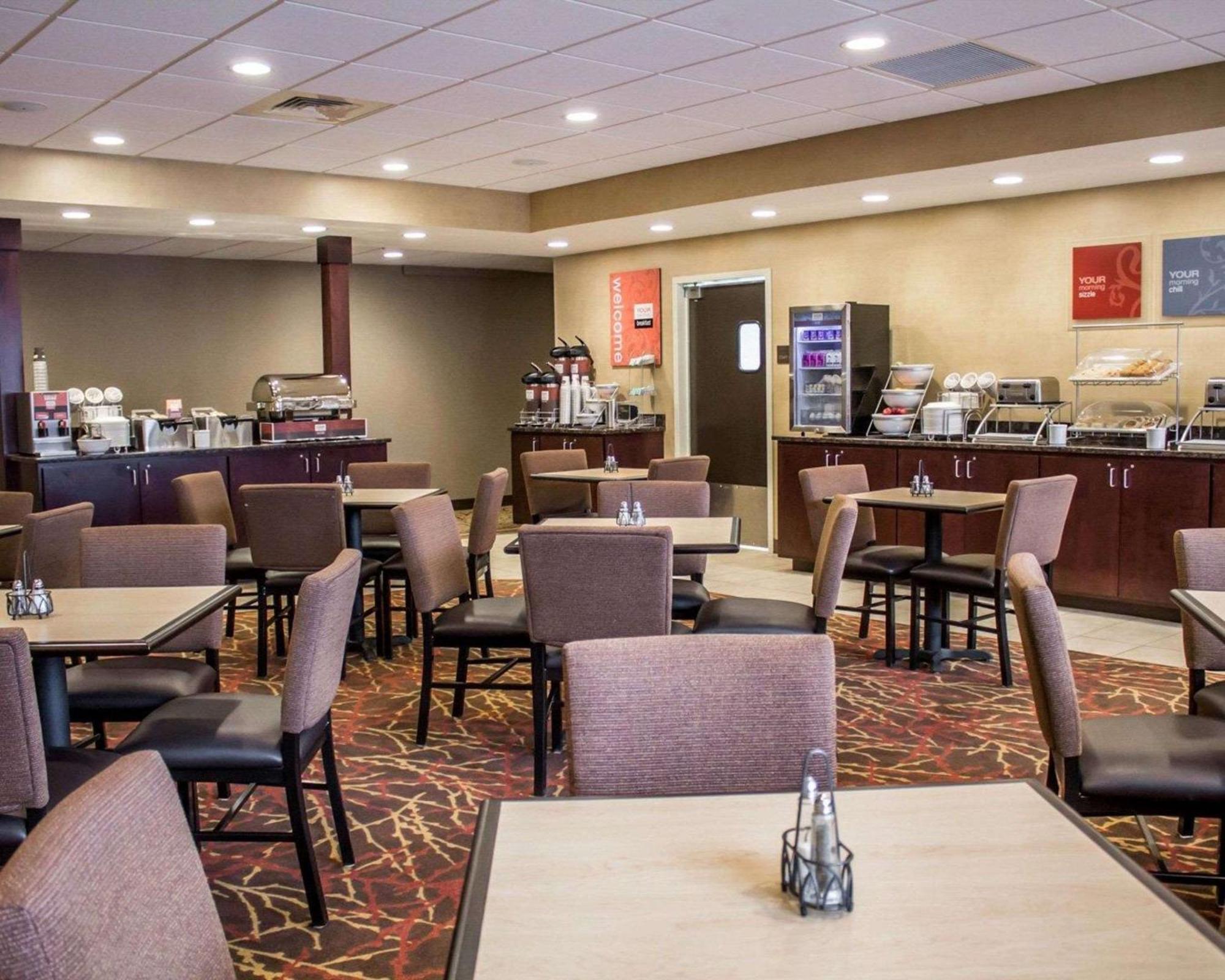 Comfort Inn & Suites Wadsworth Экстерьер фото